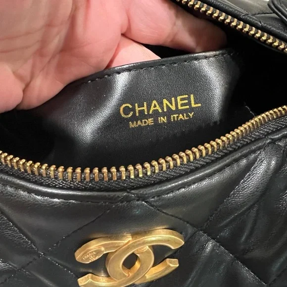 Vip novelty Black Quilted Bag with Gold Chain Accent - Picture 5 of 9